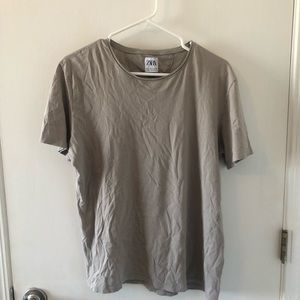 Zara men’s T Shirt Size L